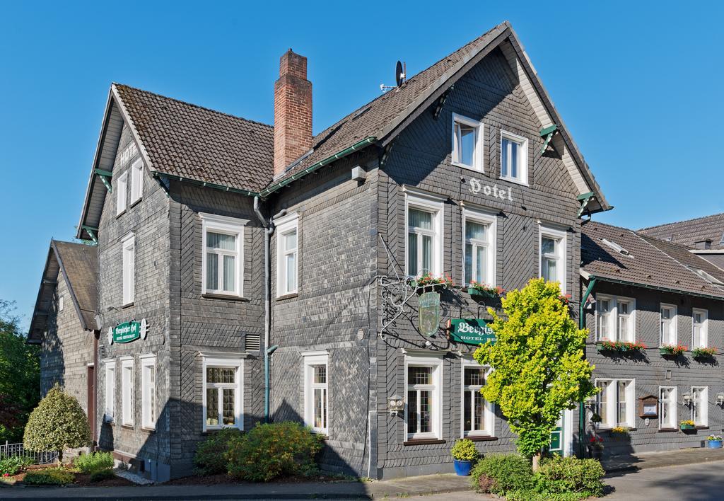 Hotel Bergischer Hof Windeck Exterior foto